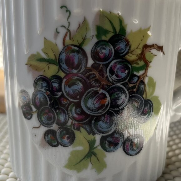 4 Mugs Fruit Pattern Made in Japan Golden Rim - Picture 5 of 14